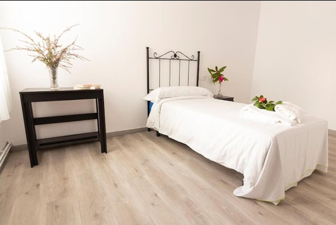 Hostal San Cristobal - Pontedeume Esterno foto