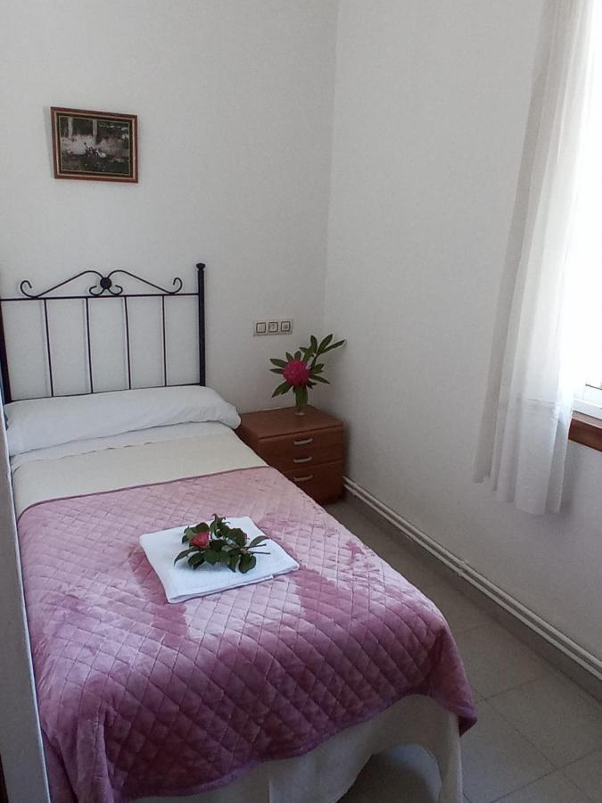 Hostal San Cristobal - Pontedeume Esterno foto