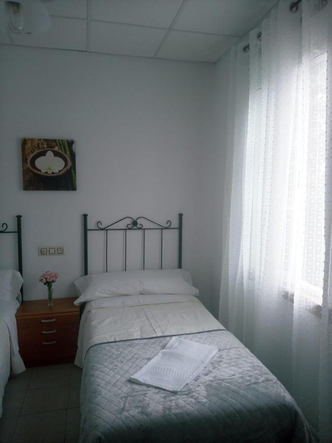 Hostal San Cristobal - Pontedeume Esterno foto