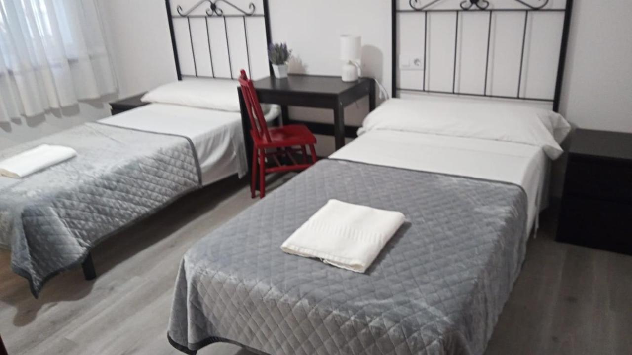 Hostal San Cristobal - Pontedeume Esterno foto